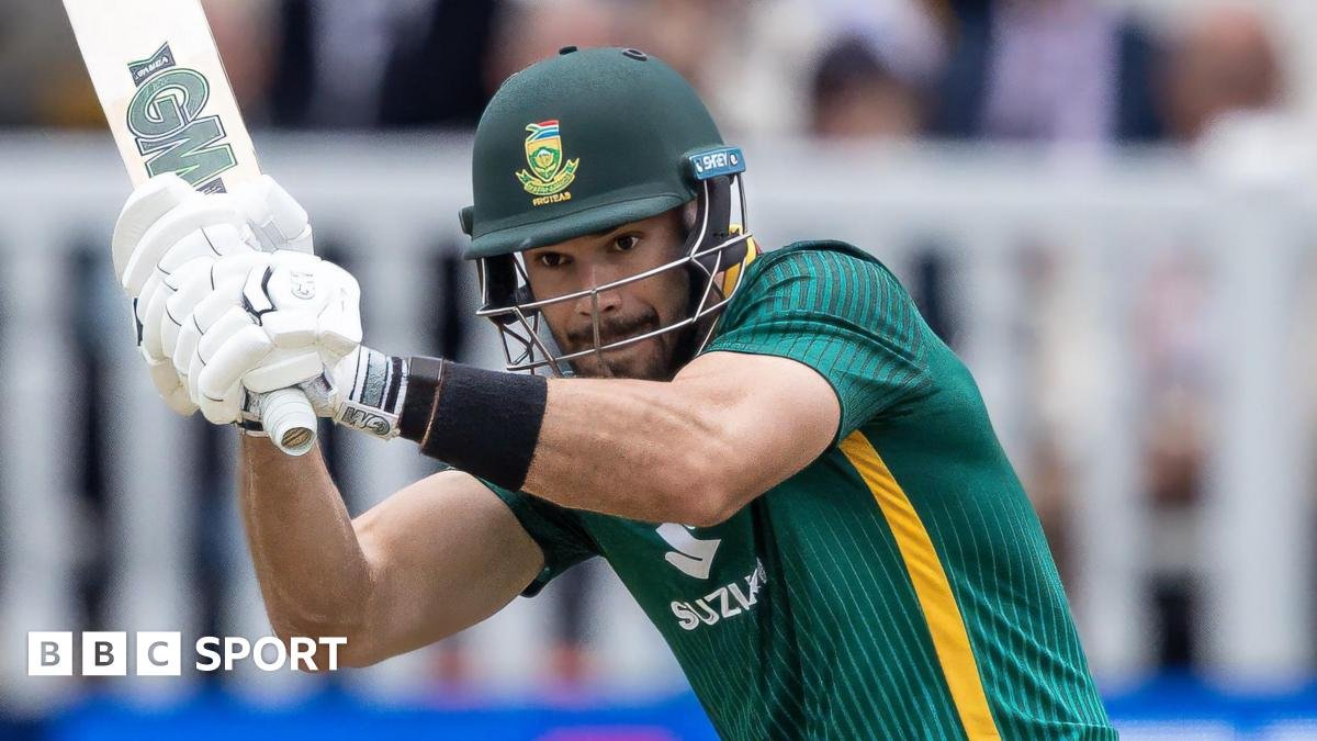 South Africa, chasing a record target of 359 runs, defeated India in the second ODI.